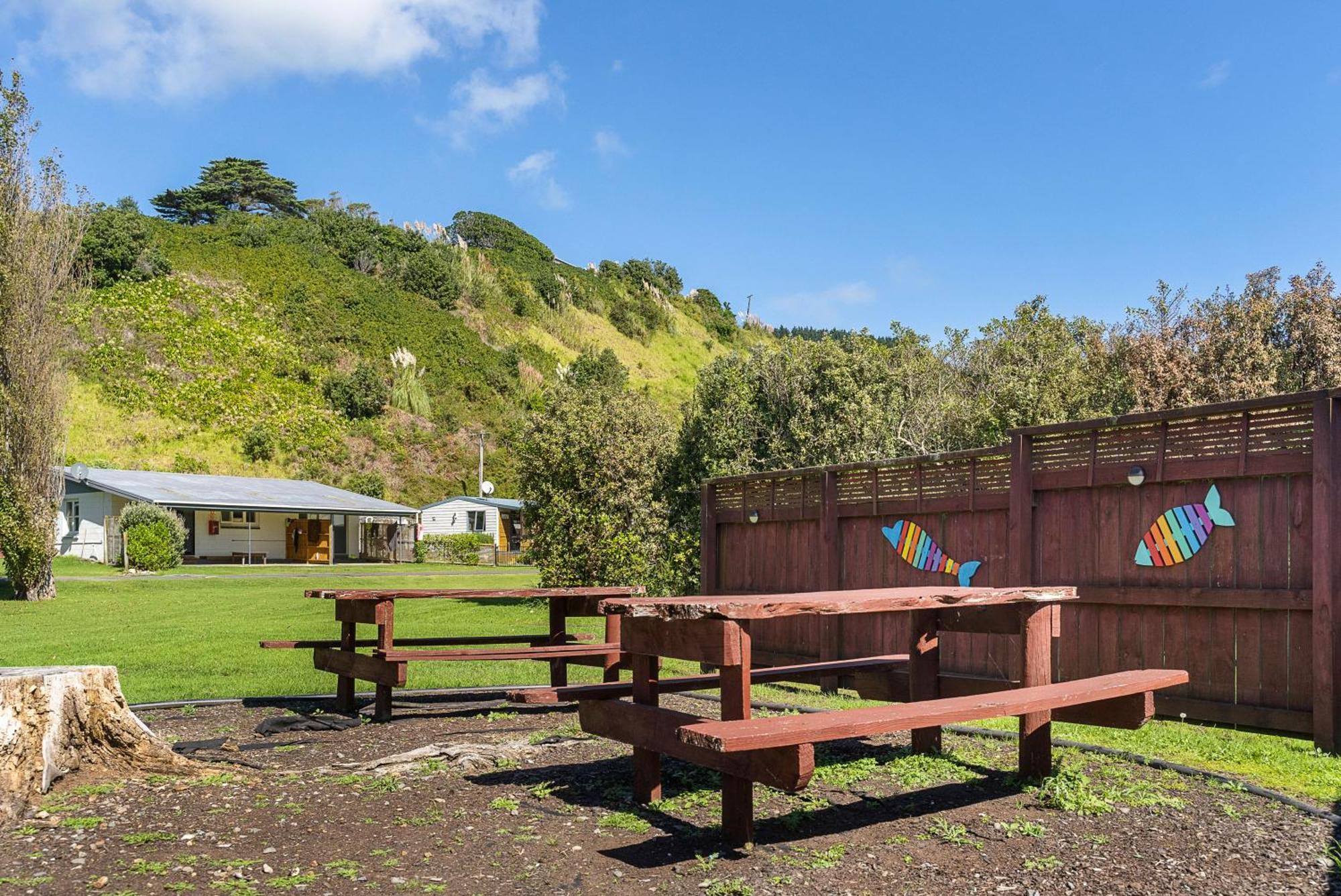 Port Waikato Holiday Park المظهر الخارجي الصورة